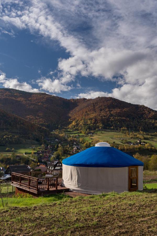 Gorski Glamping - Caloroczne Jurty Z Widokiem Tylmanowa Esterno foto